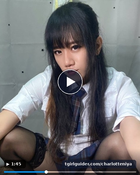 Charlotteniya (@charlotteniya) OnlyFans Video Preview & Review